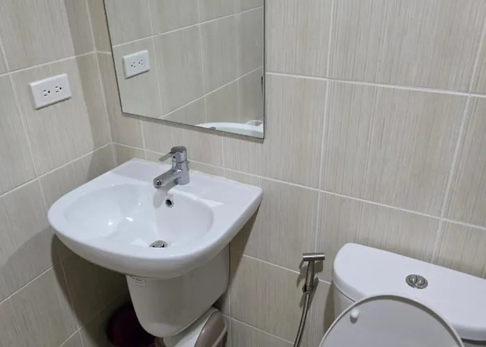 Staycation Near Us Embassy Appartement Manille